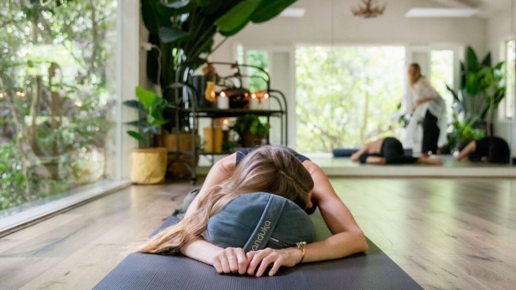 Hut-Yoga-&-Wellness-03